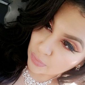 Meet your Posher, Norma